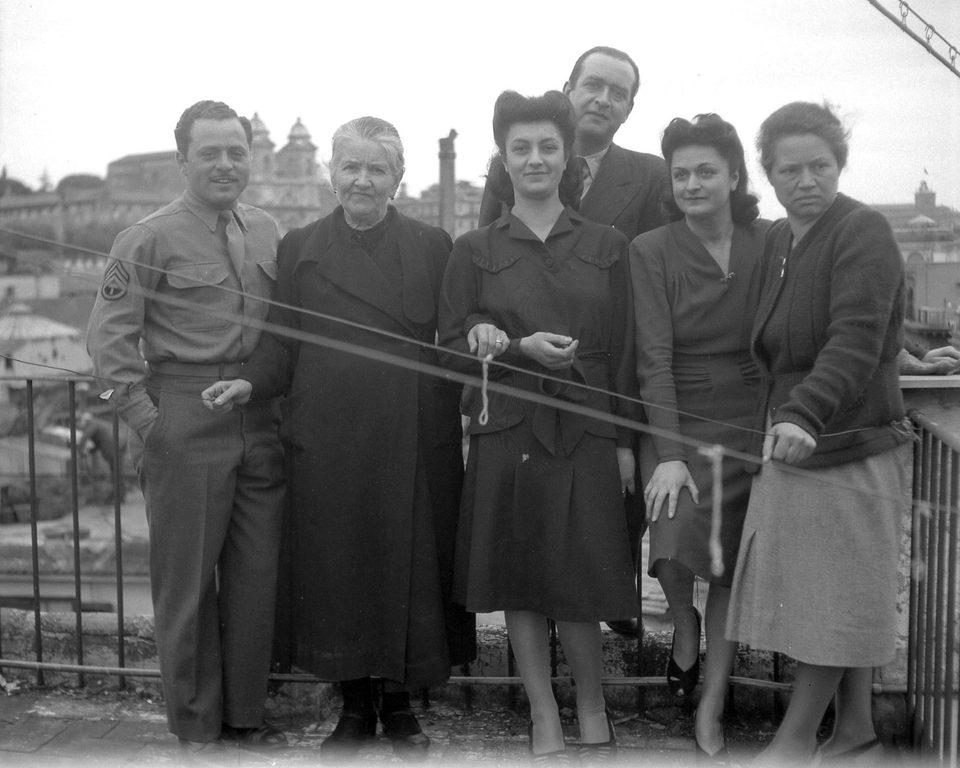 Group of DiLoreto relatives gathered on a balcony in Rome in 1946